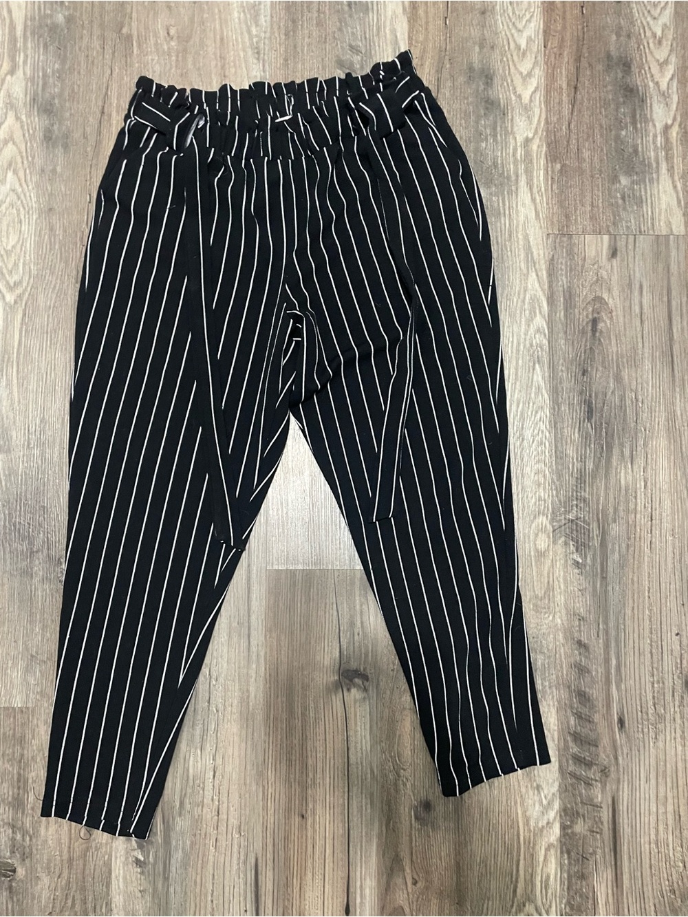 Women Black Pinstripe Tapered Pants full circle size XL pre-owned